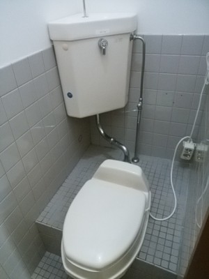 トイレ工事前